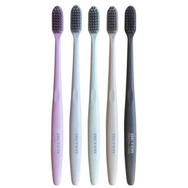 Cepillo de dientes Beter adulto con carbón activado medium.