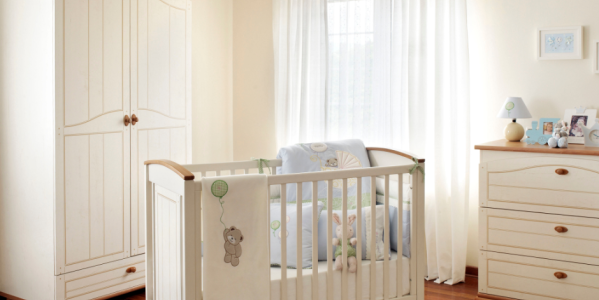 Colores neutros en tendencia para pintar la habitación de un bebé recién nacido.